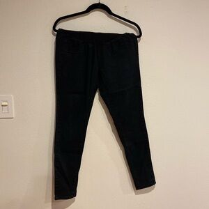 Maternity black skinny jeans, Size Large